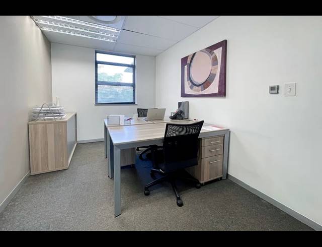 12M² OFFICE TO LET IN SUNNINGHILL